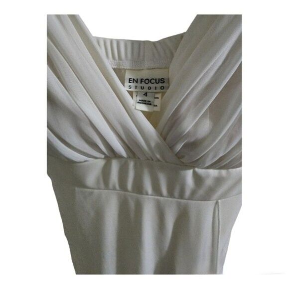 En Focus Studio Dress - Picture 3 of 3